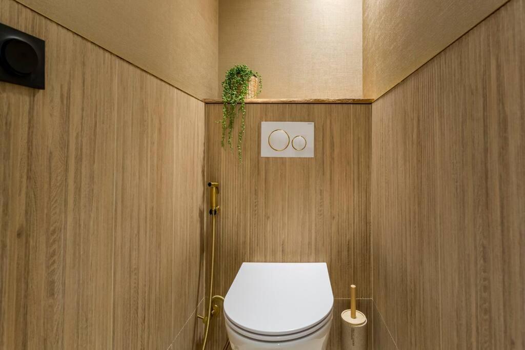 Luxurious 3 Min Walk From Eiffel Tower Apartment Париж Екстериор снимка